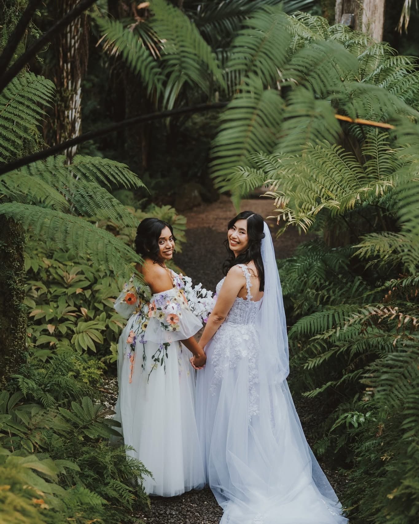 Classic Floaty Bridal Veil 1m (Fingertip Veil)