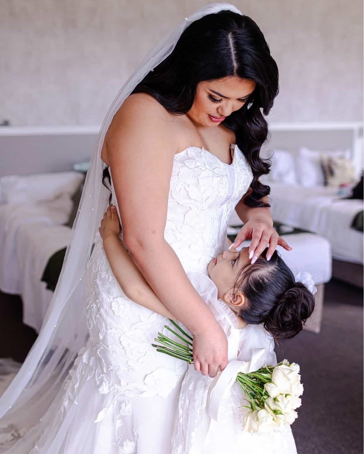 Pearl Bridal Veil 3m (Cathedral Veil)