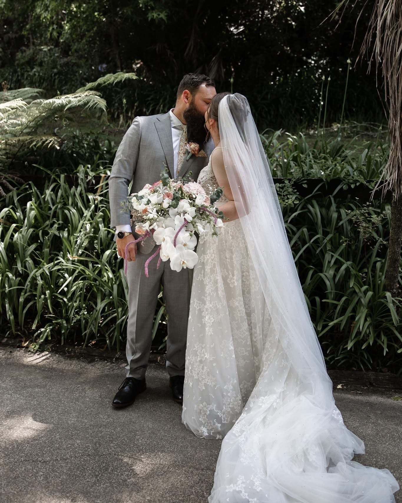 Pearl Bridal Veil 3m (Cathedral Veil)