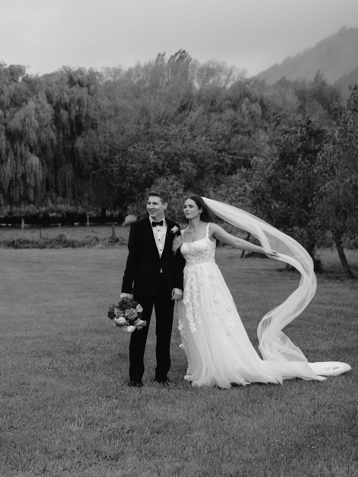 Classic Bridal Veil & Eco Confetti Bundle