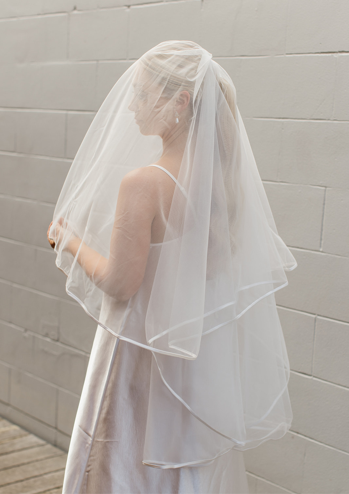 Satin Trim Blusher Veil 1m Fingertip (Double Layer)
