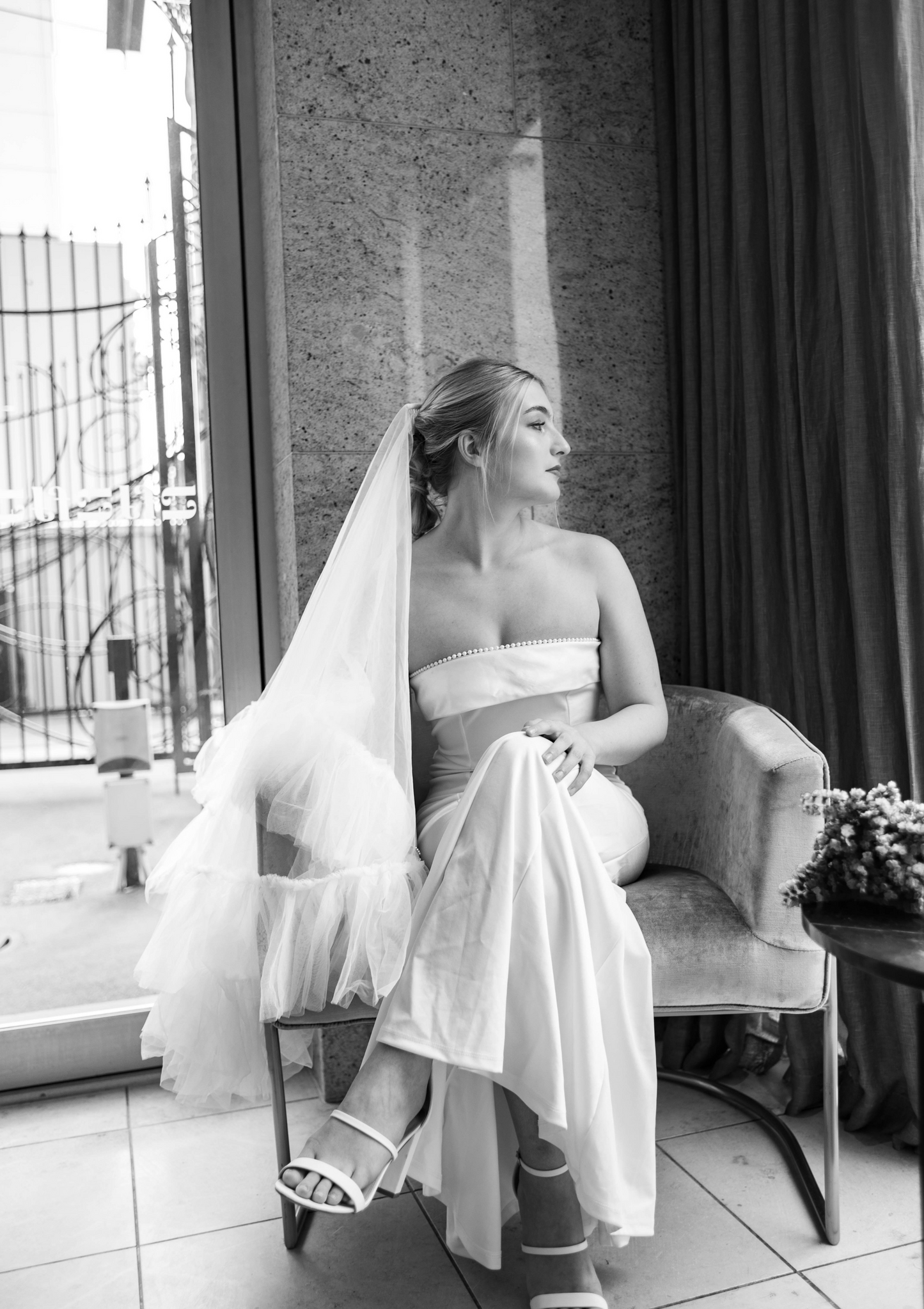 Ruffle Trim Veil